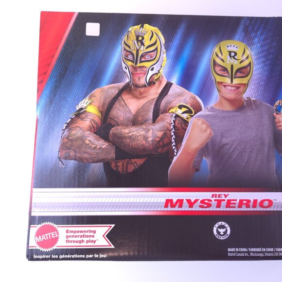 WWE Rey Mysterio Mask Role Play and Main Event Figure Set Mattel Special Edition - Picture 10 of 10